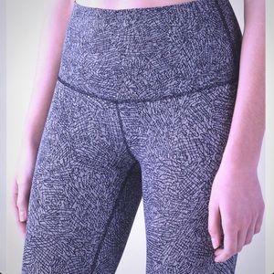 💕 Lululemon Wunder Under High Rise Crop Size 4